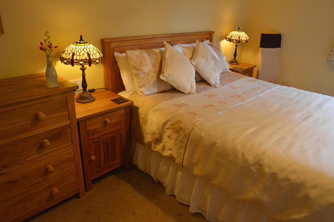 Bryn Hebog Bed & Breakfast Carmarthen Eksteriør bilde