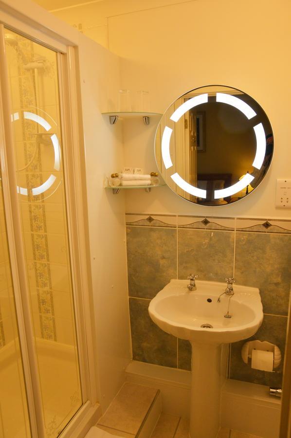 Bryn Hebog Bed & Breakfast Carmarthen Eksteriør bilde