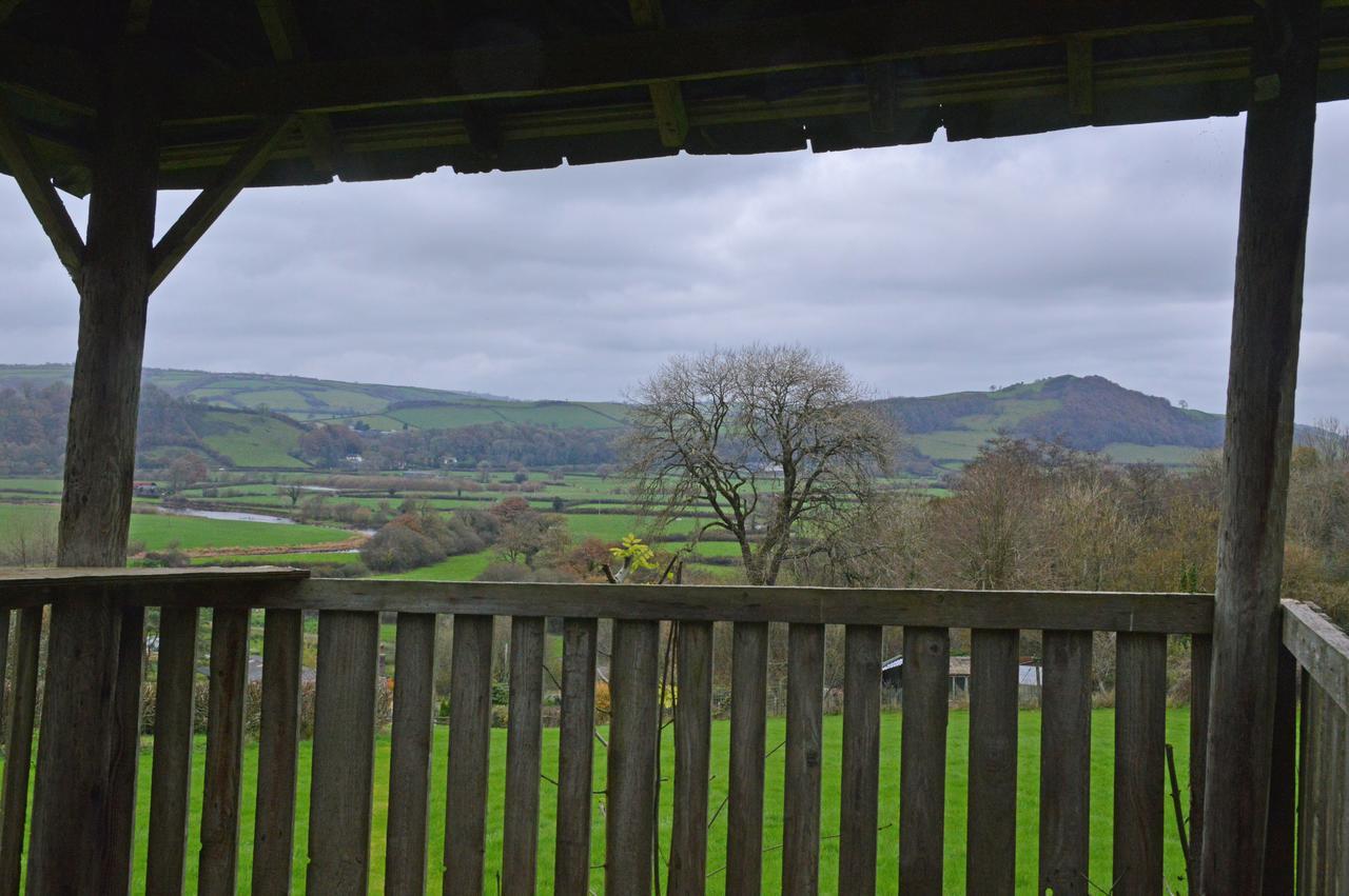 Bryn Hebog Bed & Breakfast Carmarthen Eksteriør bilde